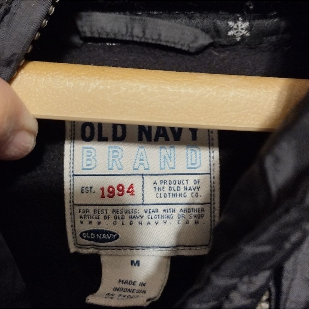 Old Navy down vest - Picture 3 of 6